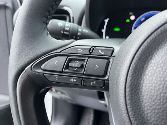 TOYOTA YARIS CROSS Yaris Cross Hybride-014.jpg